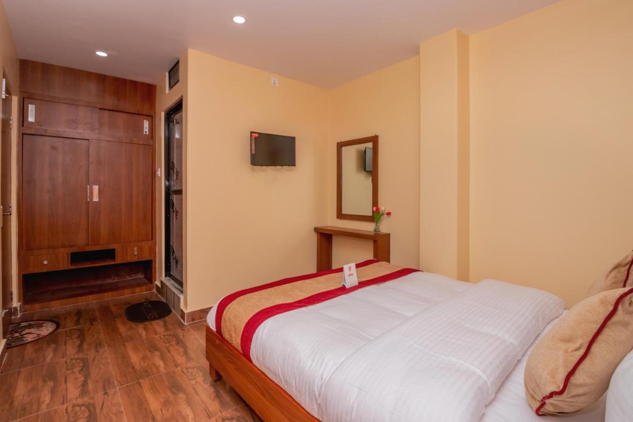Oyo 253 Hotel Pinnacle Pokhara Exterior photo
